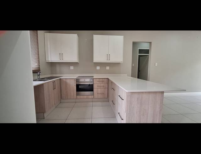 2 BEDROOM APARTMENT TO LET IN ZIMBALI WEDGE